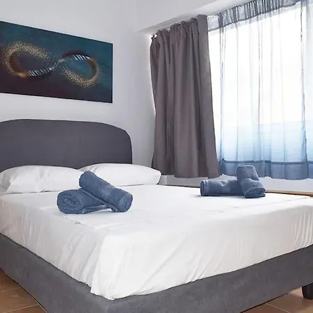 Cozy Center Apartman *